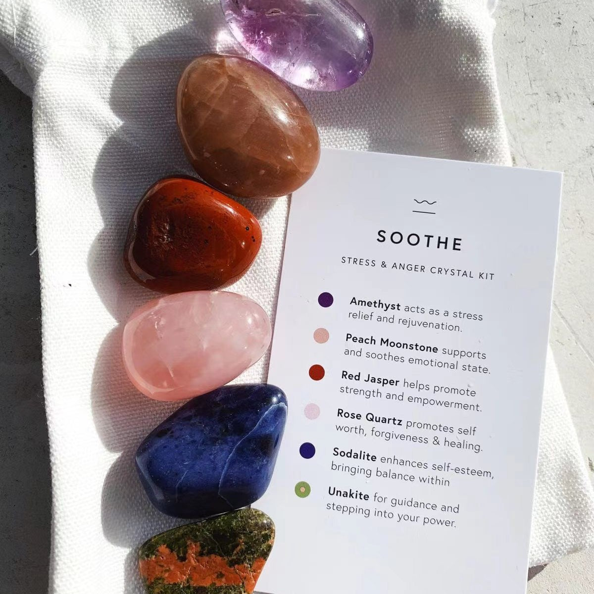 Natural crystal power stress relief crystal raw stone Rolling set stone