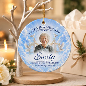 "In Loving Memory – Your Love Lives On" – Personalized Ceramic Ornament | Memorial Gift & Funeral Keepsake