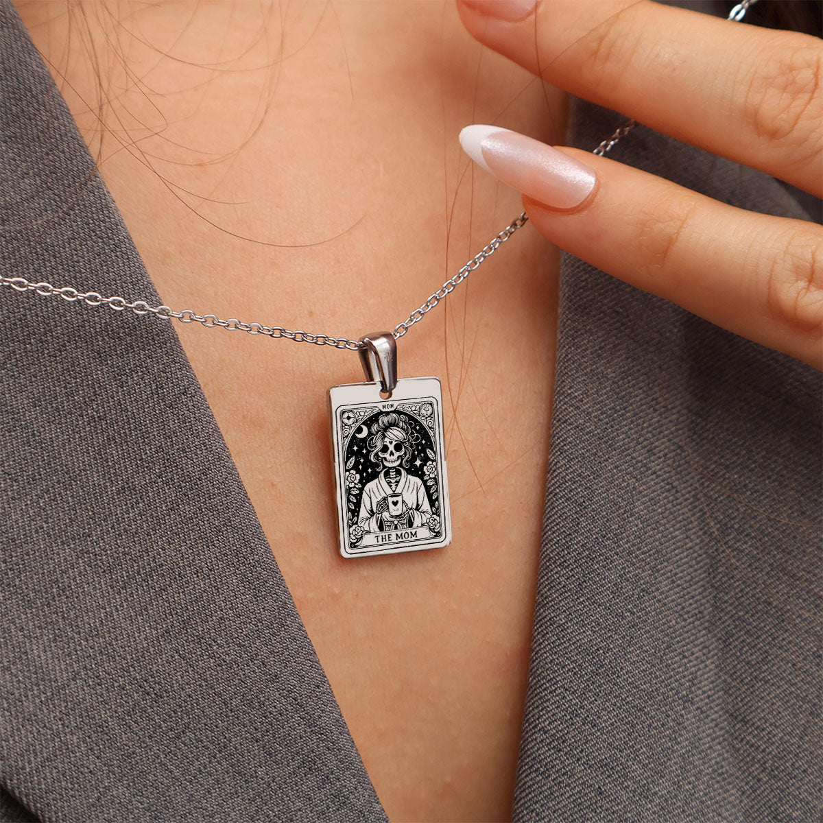 Personalized Skull Mom Kids Tarot Card Necklace Gift for Grandma Mom