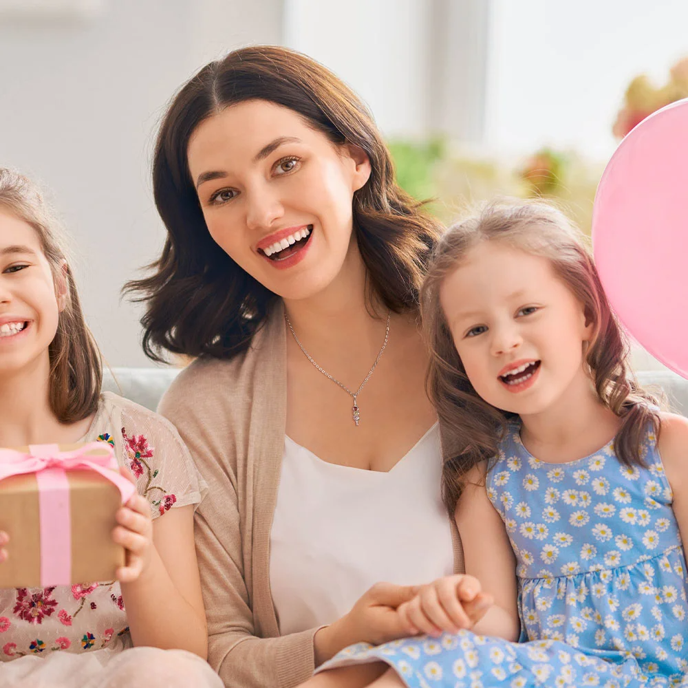 Personalized Peas in a Pod Family Necklace with 2-8 Birthstones