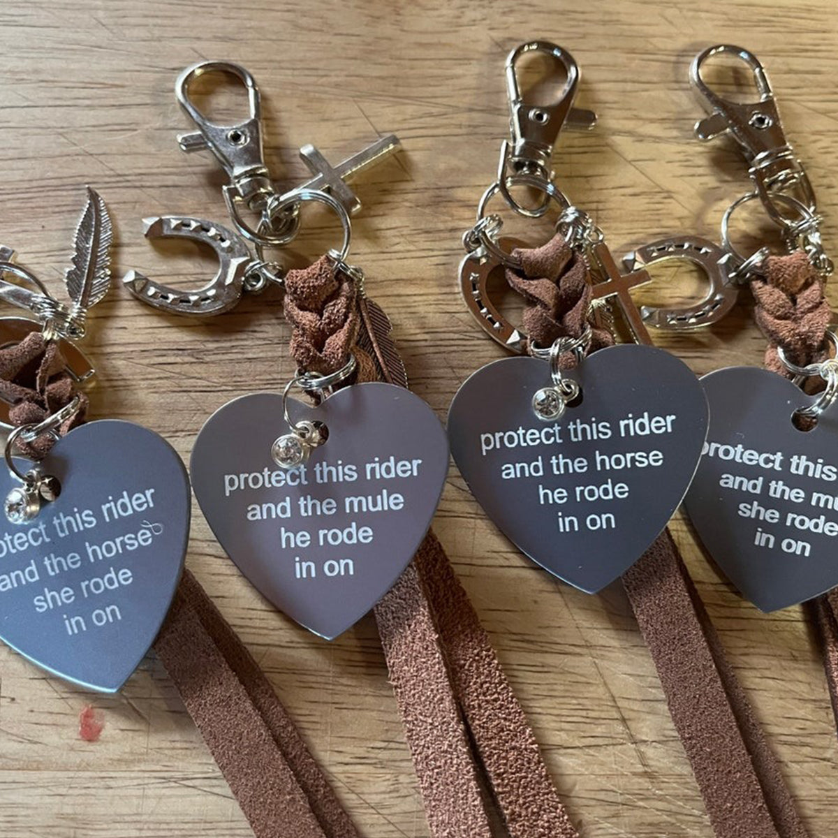 Personalized Saddle Heart Shape Carved Pendant Tassel Equestrian Jewelry Horse Riding Accessory