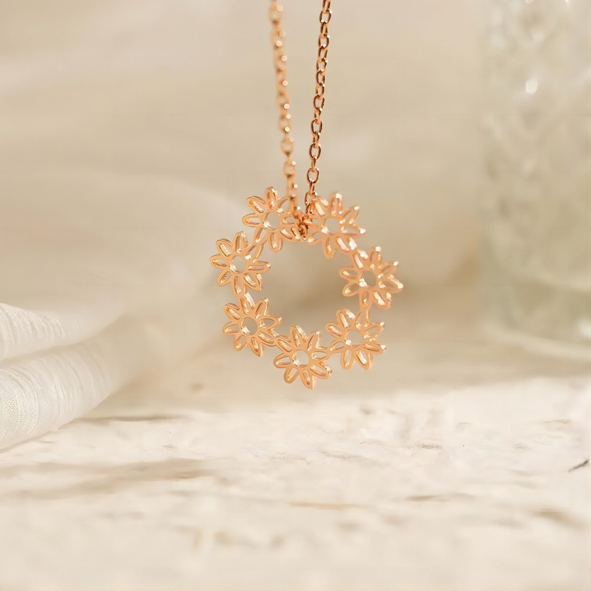 Personalized Birth Flower Necklace Gift For Family/Mom/Friend/Sister