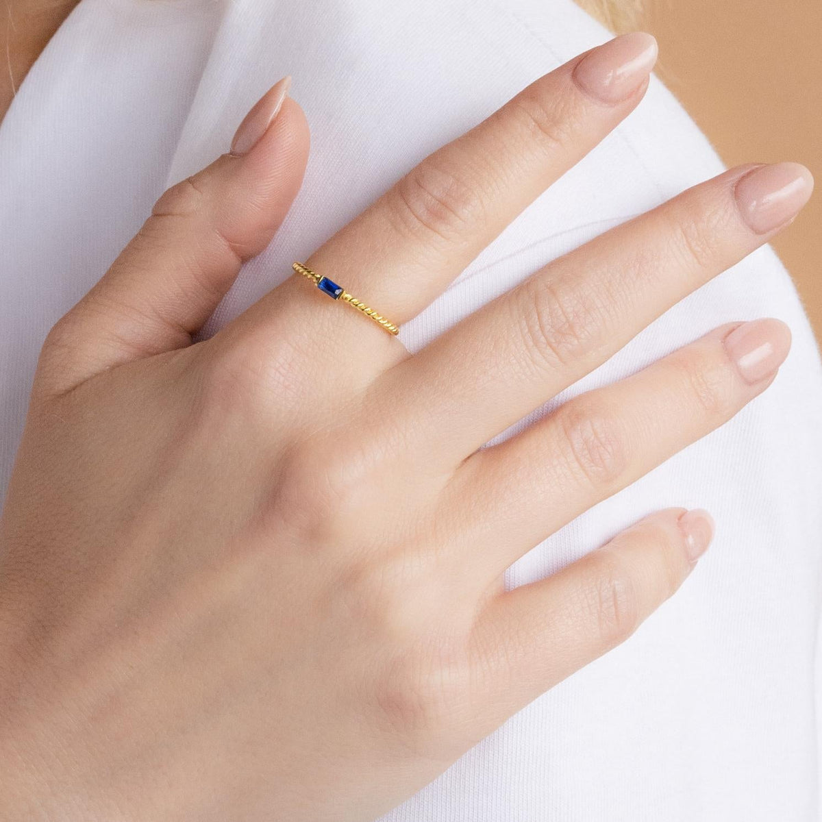 Personalized Birthstone Ring Gifts for Mom