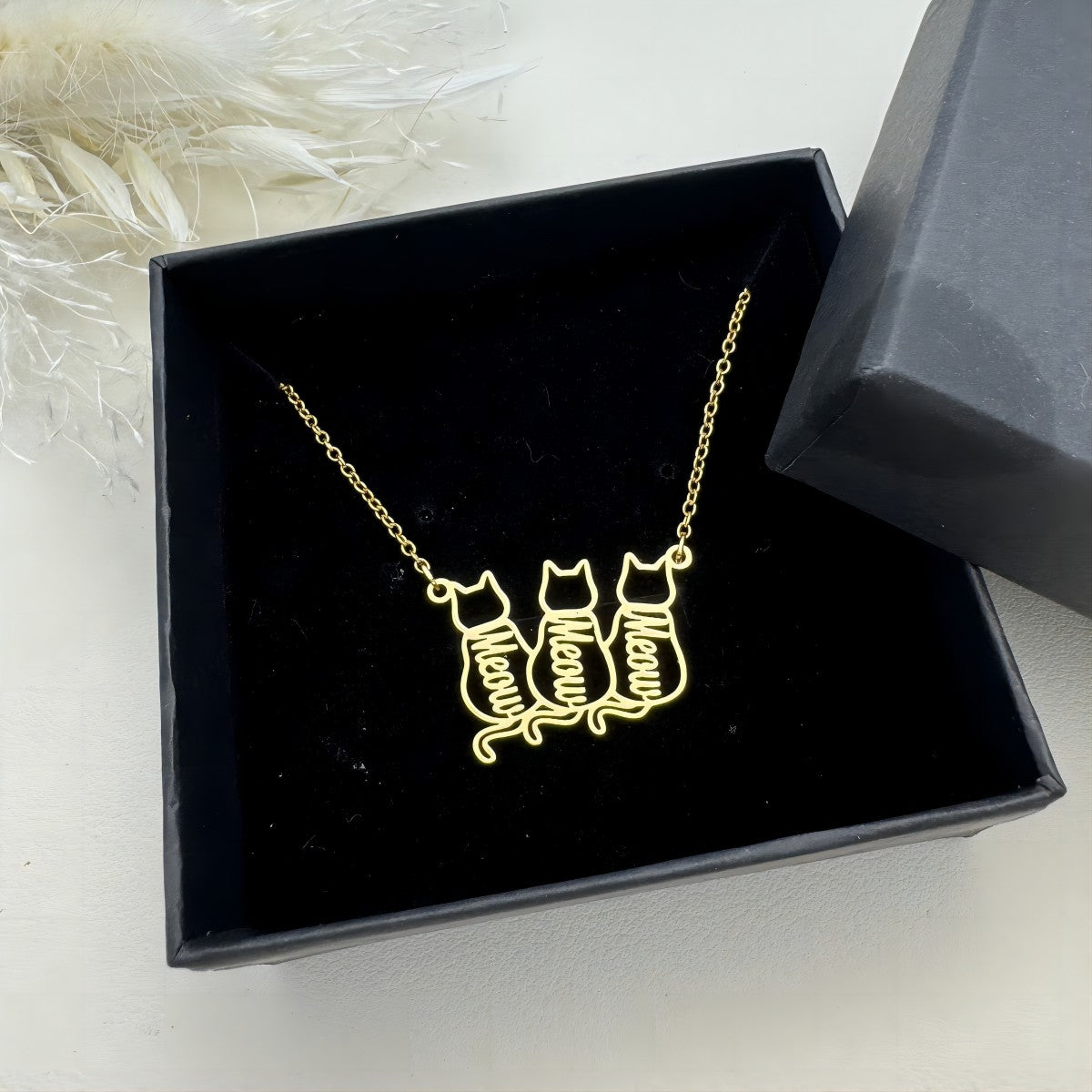 Dainty Cat Name Necklace, Minimalist Necklace, Cat Lovers Gift,Mothers Day Gift