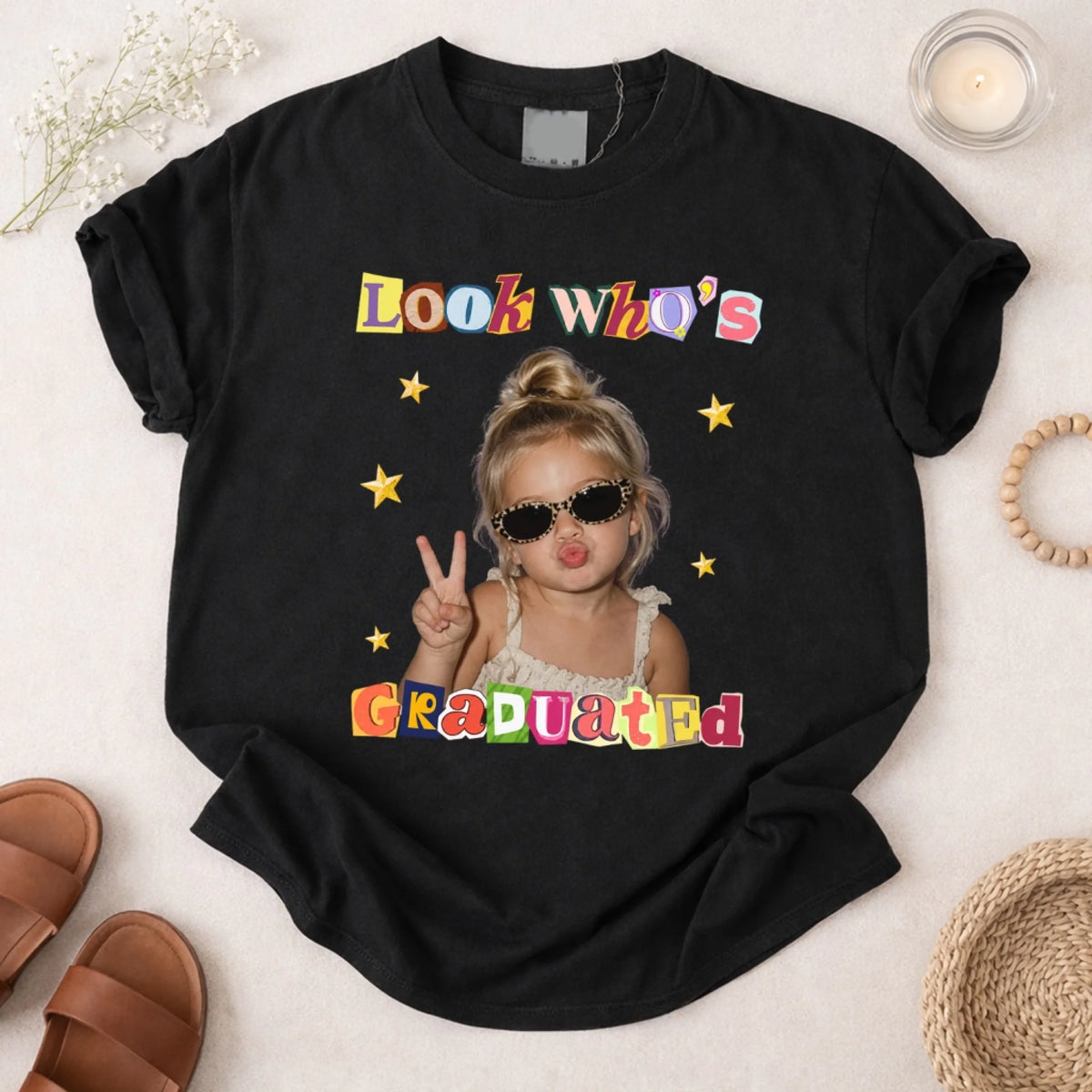 Look Who's Graduated - Personalized T-shirt, Vintage Photo Shirt,Graduation Outfit For Mom Dad Graduation Day Family Tee